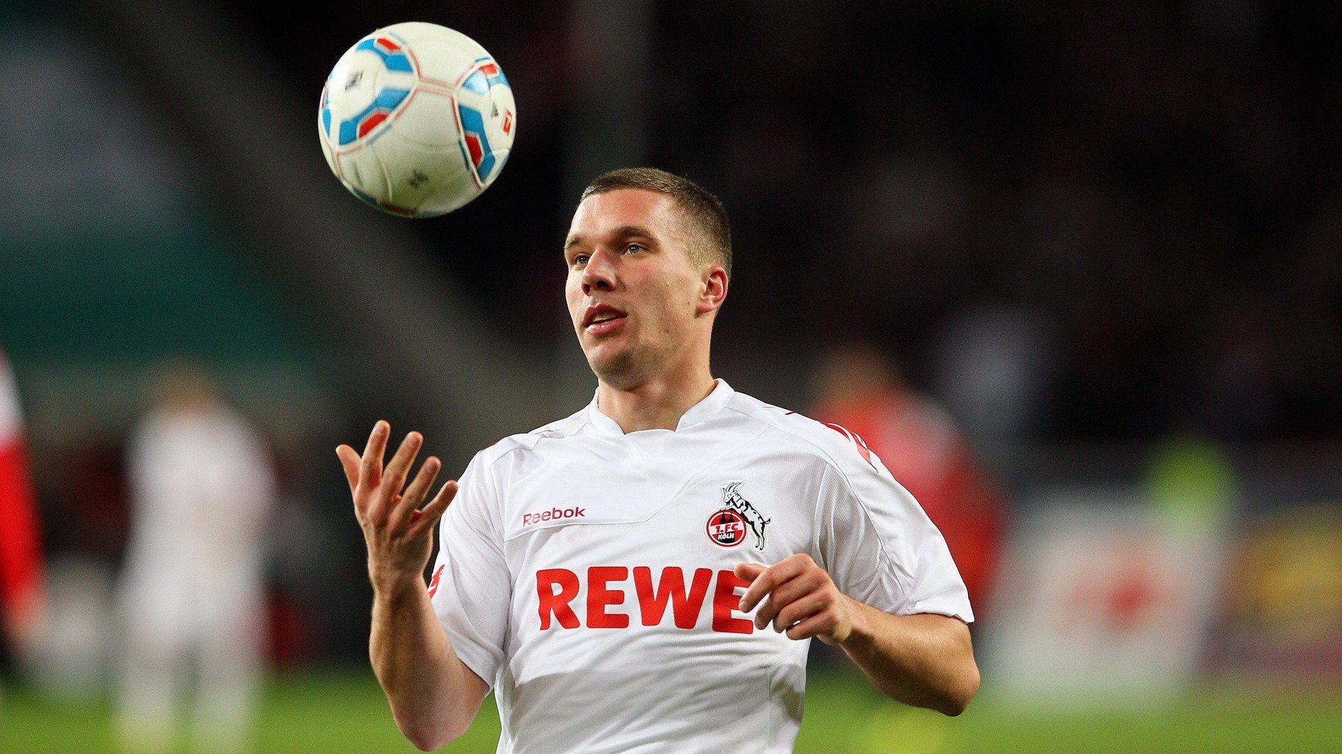 里昂中场核心发挥稳定,里昂中场三杰是哪三个